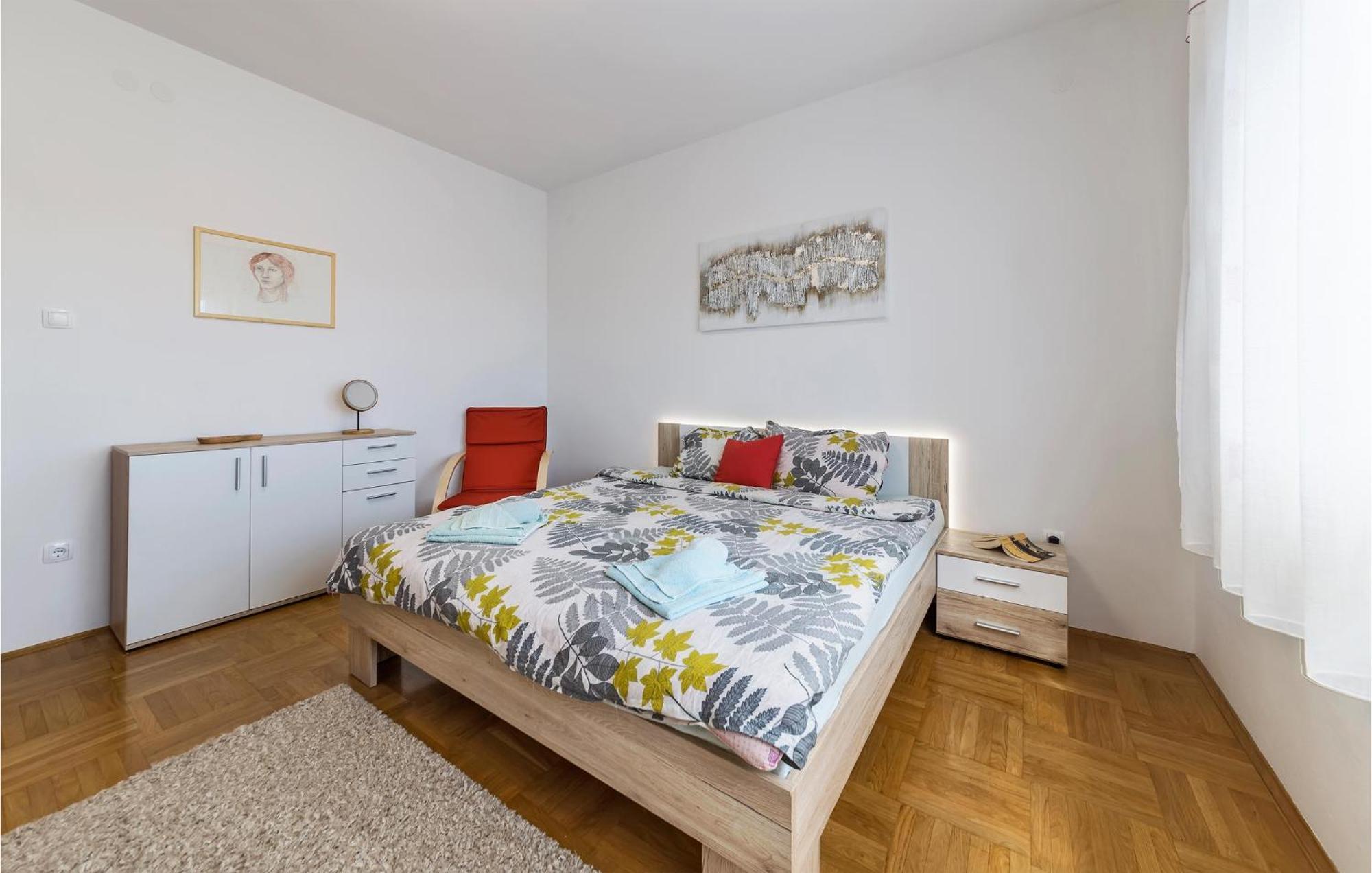 3 Bedroom Awesome In